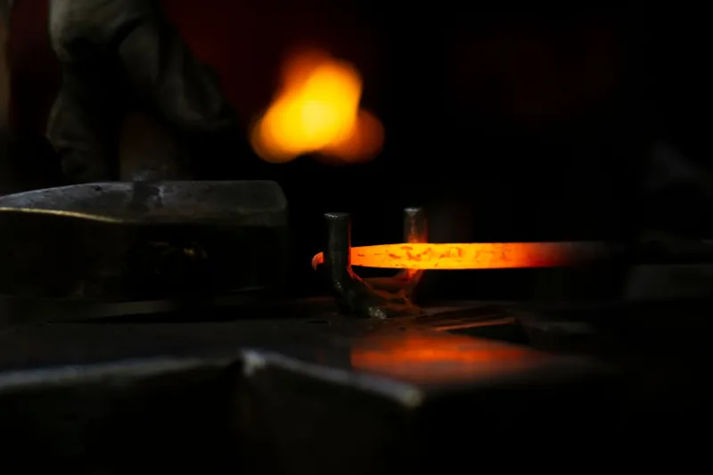 Heat, Steel, and Instinct: How Old-School Tempering Produces Blades That Modern Factories Can't Touch